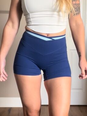 Aoxjox Velma Cross Waist Biker Scrunch Shorts Blue Small Gym Workout Amazon